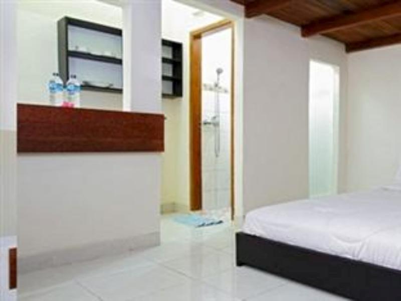 Super Oyo 91495 Hotel Indah Residence Dempassar Exterior foto
